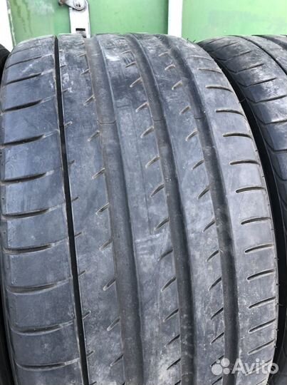 Yokohama ADVAN Sport V105S 225/40 R18 и 255/35 R18 94Y