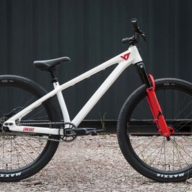 Велосипед для дерта YT industries dirt love 2025