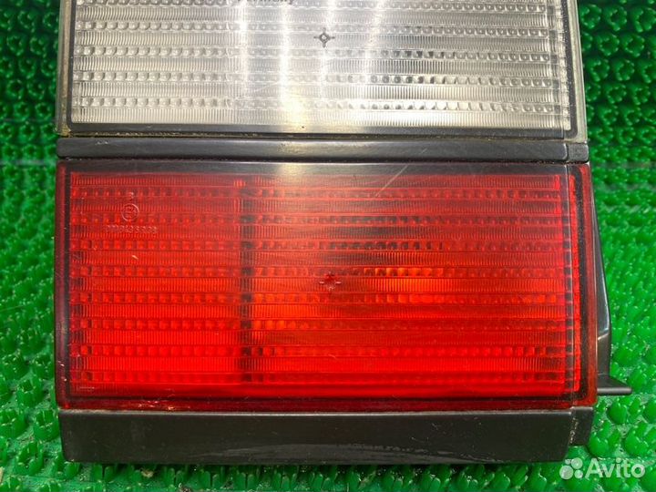 Фонарь (внутренний) задний левый Volkswagen Passat