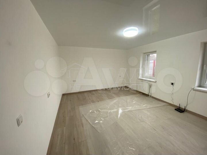 Дом 59,9 м² на участке 7,9 сот.