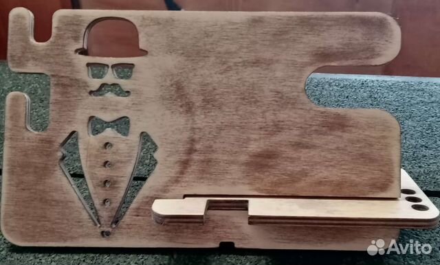 Подставка для телефона из дерева