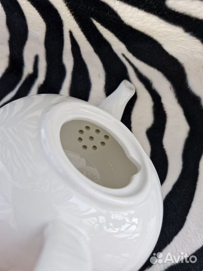 Чайник заварочный фарфоровый