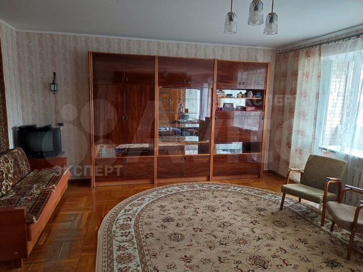 2-к. квартира, 70 м², 3/5 эт.