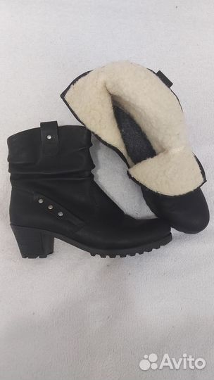 Ботинки женские зимние 38 размера новые