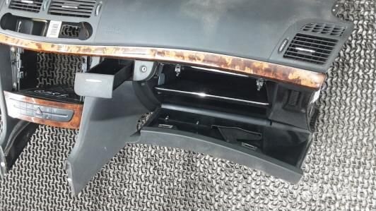 Панель приборов (торпедо) mercedes benz E-class W2