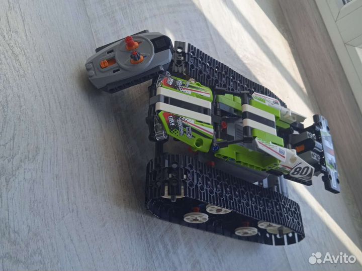 Lego technic скоростной вездеход на пульте