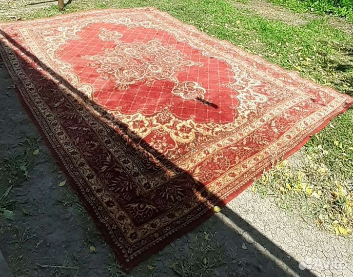 Ковёр шерстяной