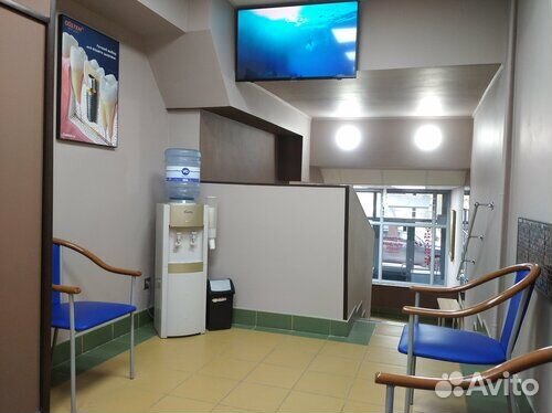 Стоматолог