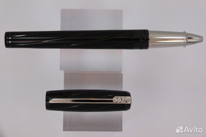 Зажигалка + 2 ручки S.T. Dupont James Bond 007