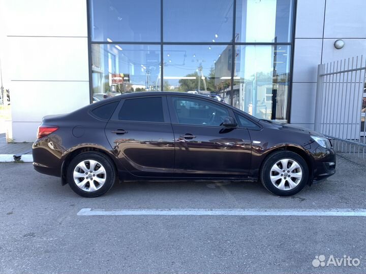 Opel Astra, 2014