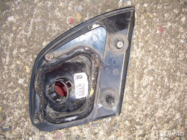 Фонарь внутренний левый Ниссан Примера с99-02г