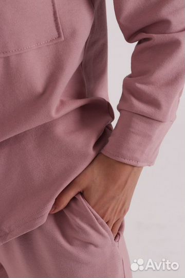 Костюм женский спортивный