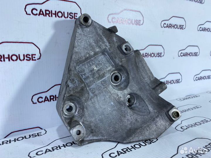 Кронштейн кондиционера Volkswagen Passat B5+ 1.8