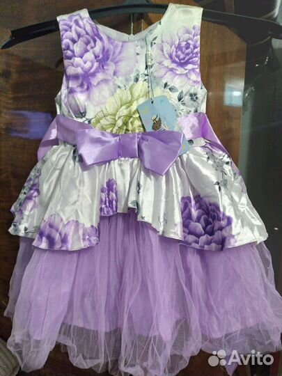 Платье для девочки новое