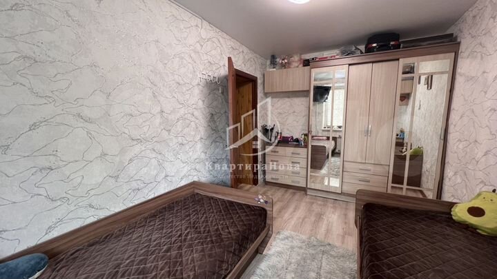 Комната 22 м² в 5-к., 3/5 эт.