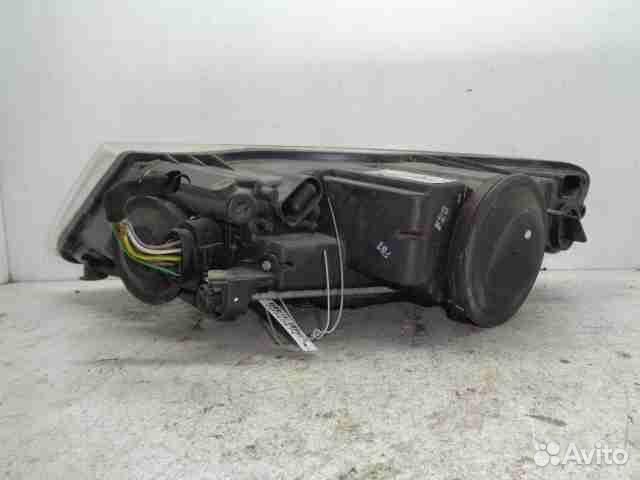 Фара правая Volkswagen Touareg