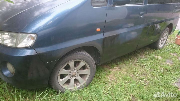 Nokian Tyres All Weather+ 215/65 R16 110