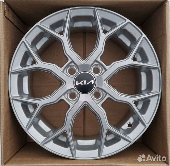 Kia Rio, Hyundai Solaris R15 новые