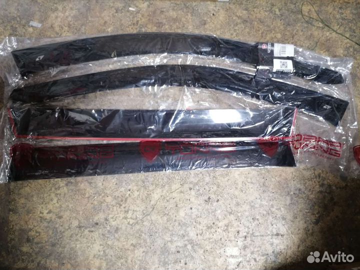 Дефлекторы окон Toyota ipsum 1996-2001