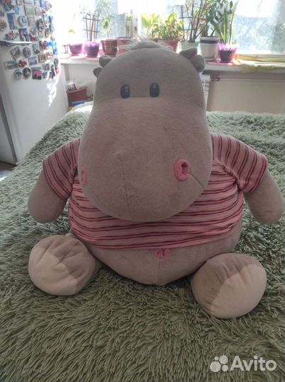 Мягкая игрушка бегемот