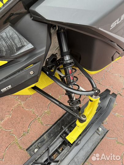 BRP Ski-doo summit expert 850