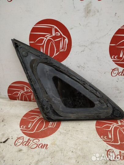 Стекло заднее правое глухое Infiniti Fx35 S51