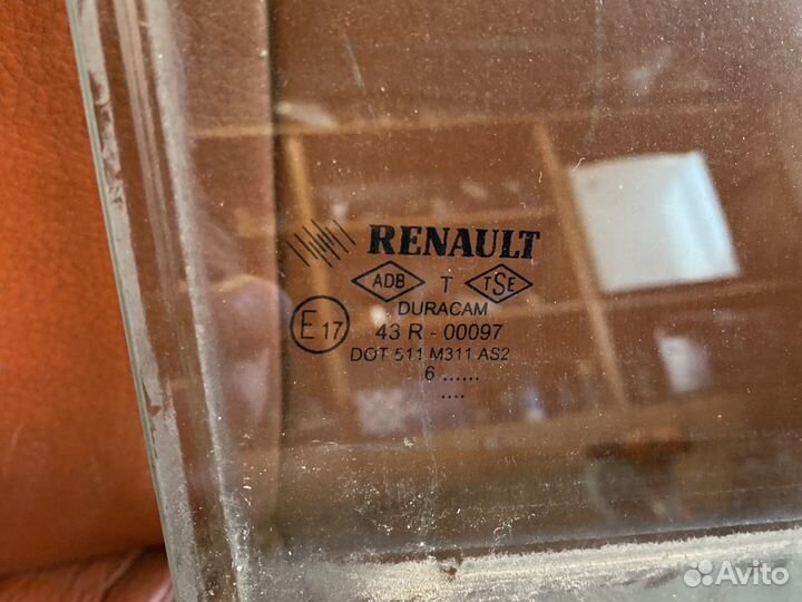 Renault megane 2 задние правое стекло двери sedan