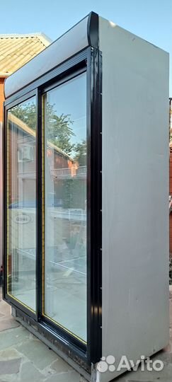 Витринный холодильник б/у