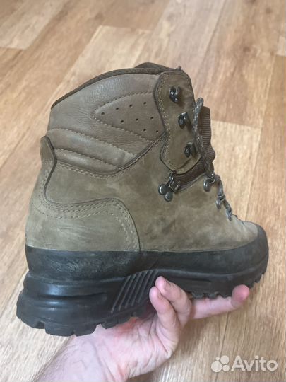 Треккинговые ботинки hanwag