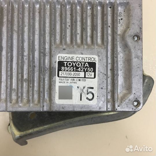 Б/У Б/У Блок управления двс 8966142Y50 toyota
