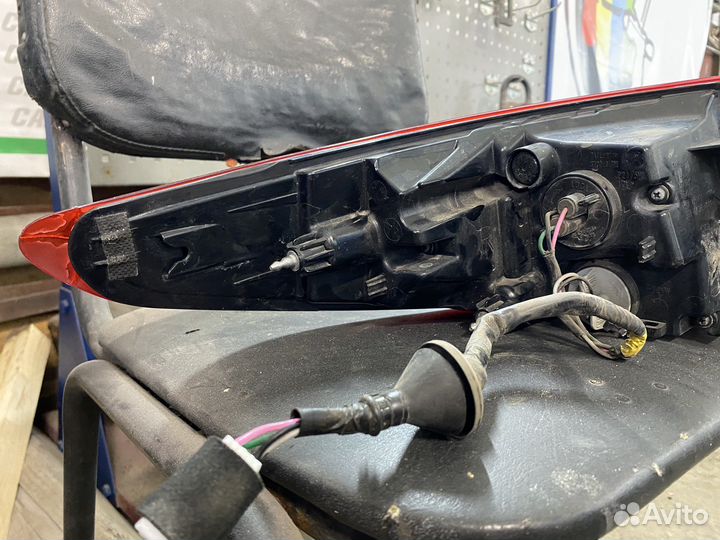 Продам задний фонарь