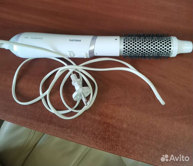 Фен щетка Philips essential care