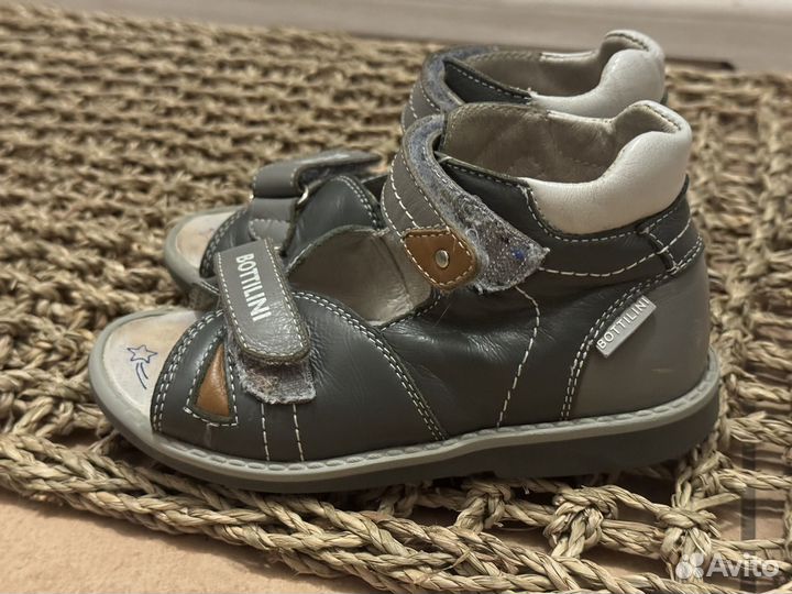 Сандалии натуральная кожа 26