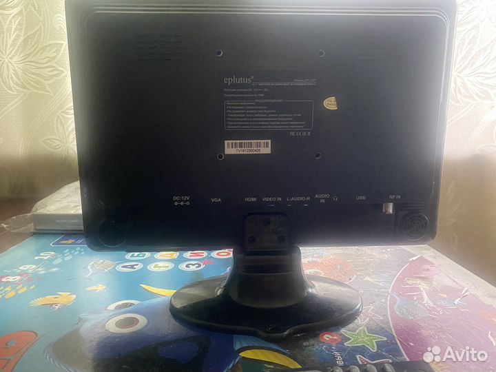 Автомобильный телевизор с цифровым тюнером