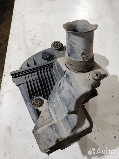 Корпус воздушного фильтра BMW E65