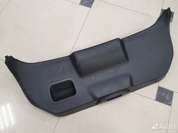 Обшивка крышки багажника Ford Fiesta CB1 spja 2009