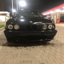 BMW 5 серия 2.0 MT, 1990, битый, 1 000 000 км, с пробегом, цена 290 000 руб.