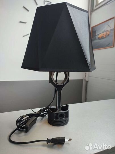 Светильник настольный