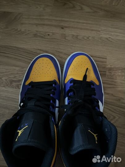 Nike air jordan 1 high lakers