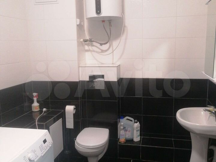 Своб. планировка, 65 м², 1/3 эт.