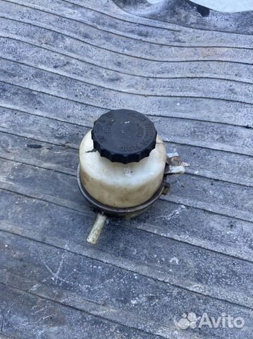 Бачок гур Kia Rio 1