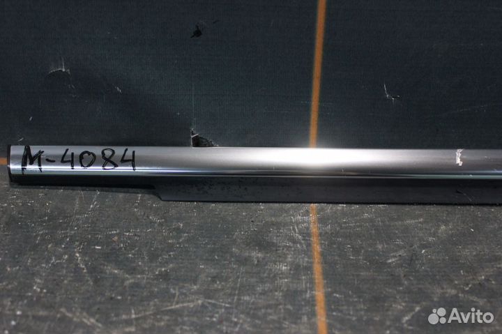 Накладка двери задней -Mercedes-Benz GLK X204