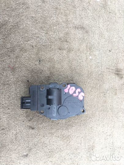 Моторчик заслонки отопителя BMW 1 E87 2004-2011г