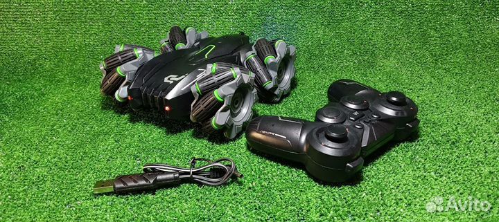 Машинка на радиоуправлении внедорожник