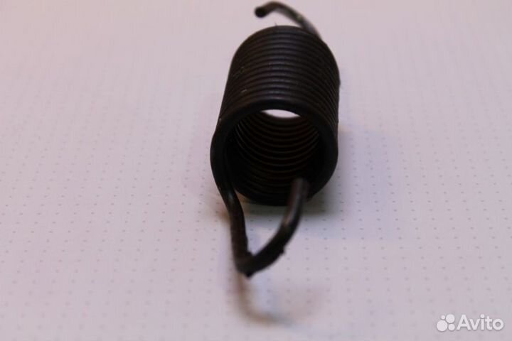 Пружина бака Bosch 069605 бу. 3212