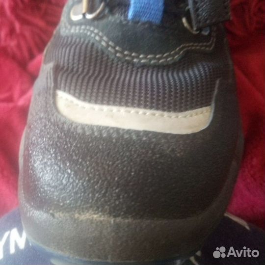 Продам ботинки. состояние идеальное.были запасными