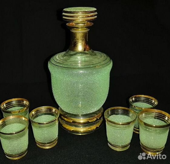 Графин штоф зеленый с рюмками