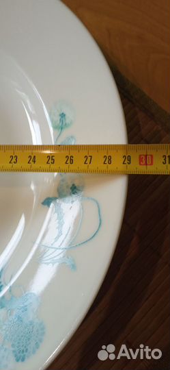 Фарфоровое блюдо