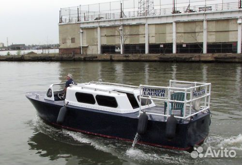 Катер Дизельный. Bayliner