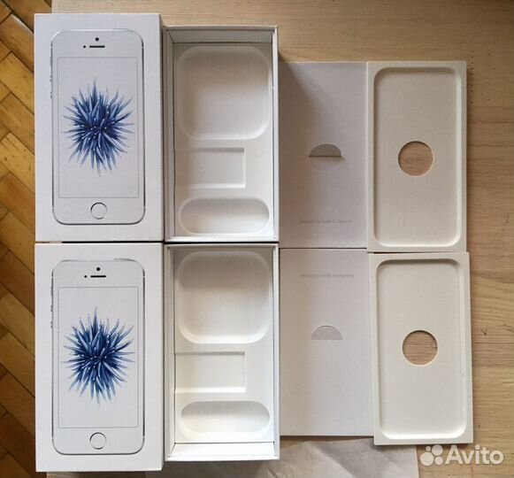 Коробка iPhone SE 32 128